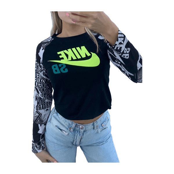 Nike sportswear
