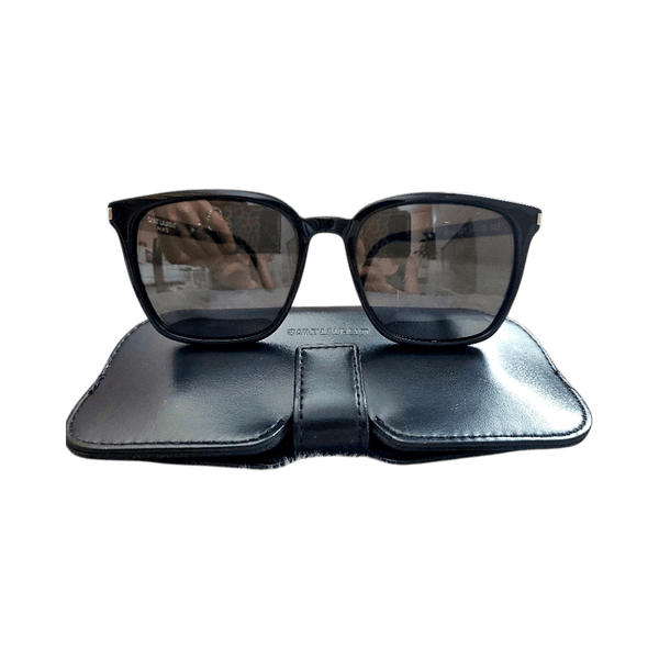 Saint laurent aurinkolasit