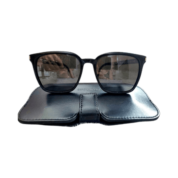 Saint laurent aurinkolasit