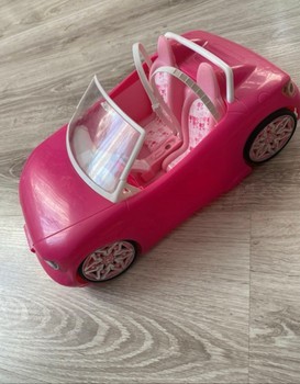 Rožinis Barbie automobilis