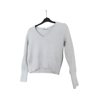 Laventelinvärinen neule