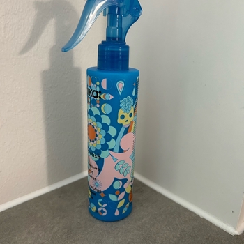 Amika leave in conditioner