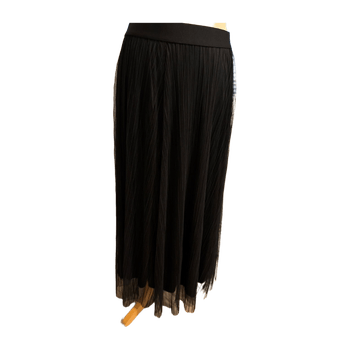 Only skirt