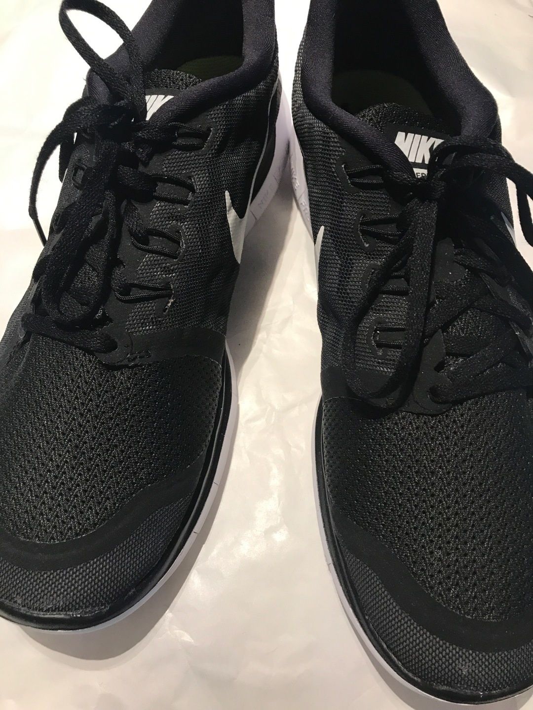 Nike sports shoes