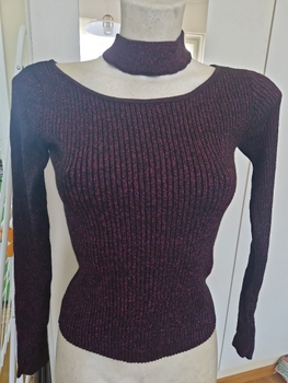 Ribbed Long-Sleeve Top