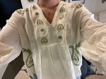 Zara hvid bluse med broderi