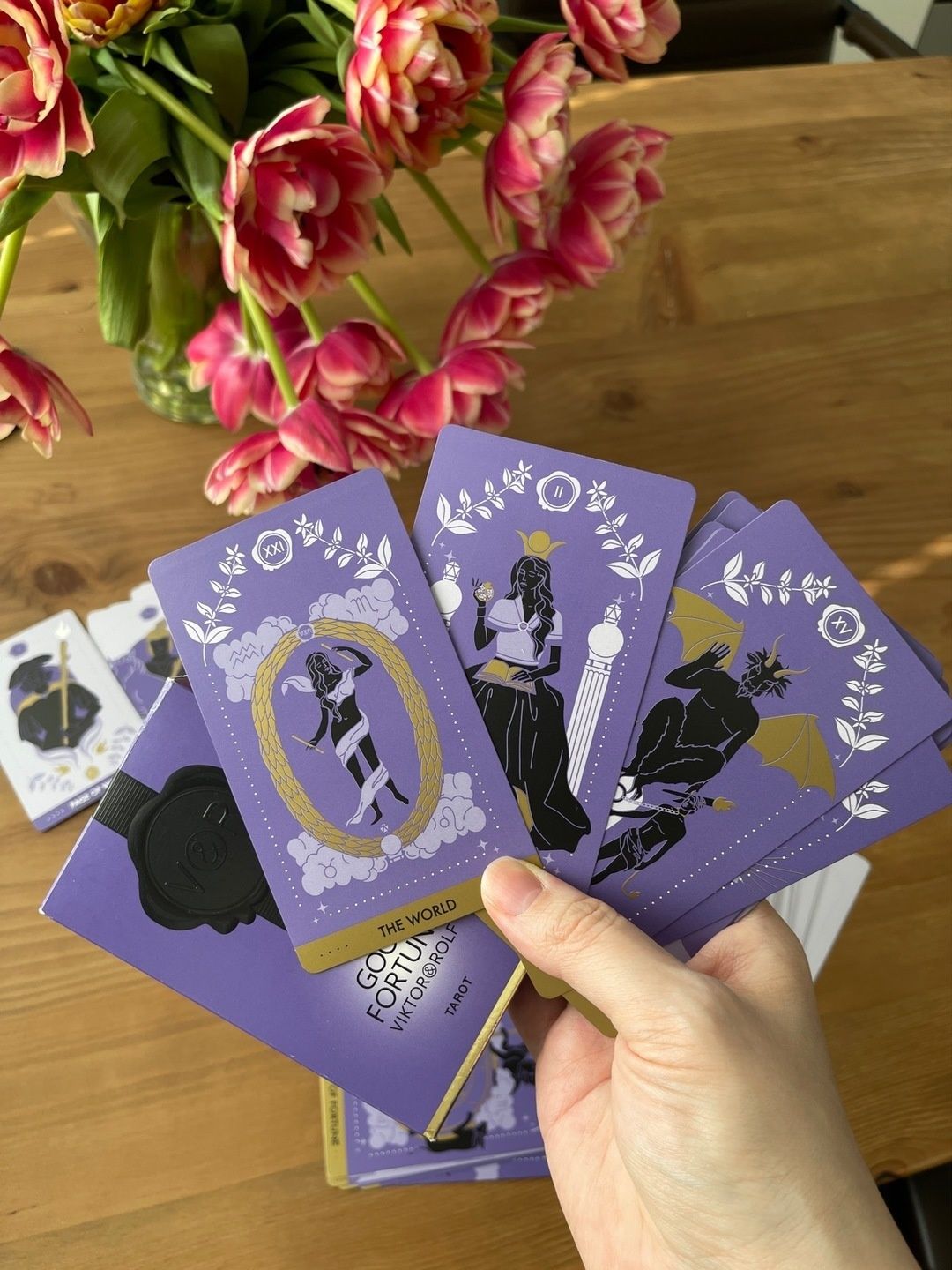 Viktor & rolf good fortune tarot kortit