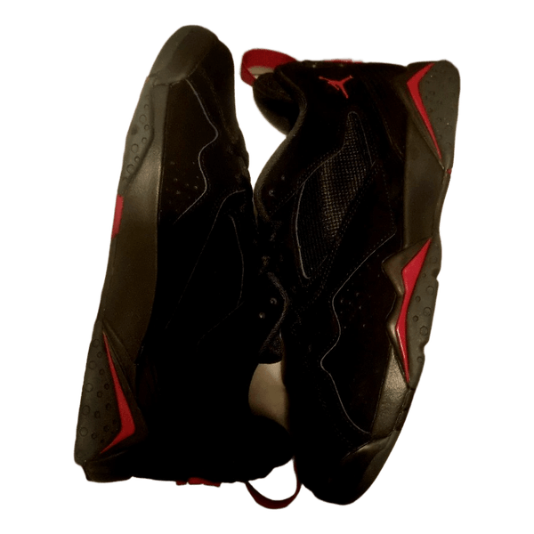 Brand new black and red trainers – Size 9 UK