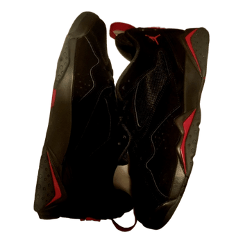 Brand new black and red trainers – Size 9 UK
