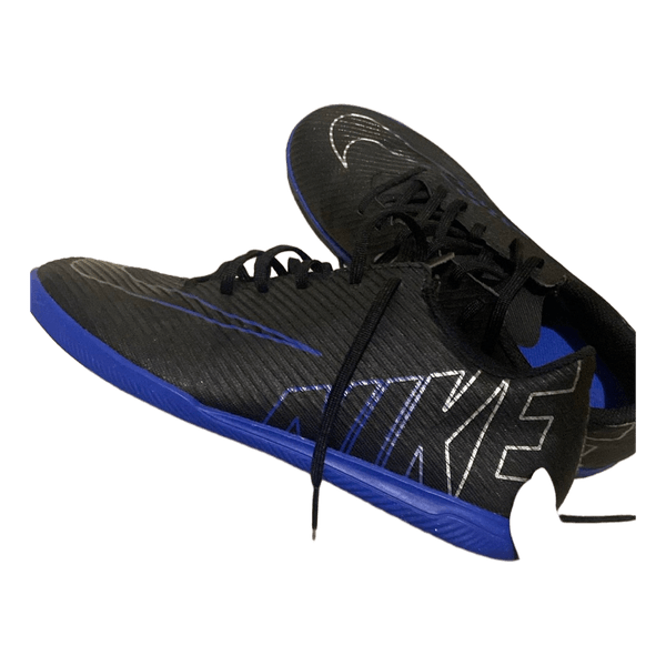 Nike black football shoes