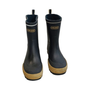 Rubber rain boots