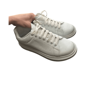 Alexander mcQueens size 43 fit 44