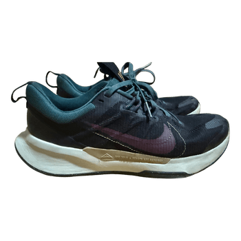 Nike Juniper Trail running shoes