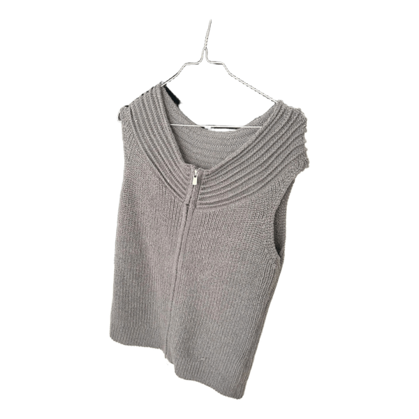 Grey knitted vest