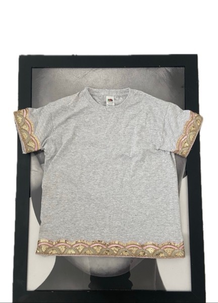 Sød baby tee / sommer T-shirt  str. 128 (7-8 år)