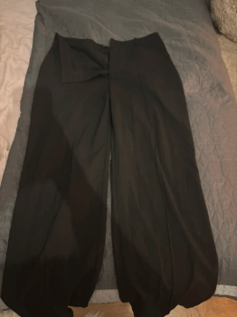 Wide leg trousers
