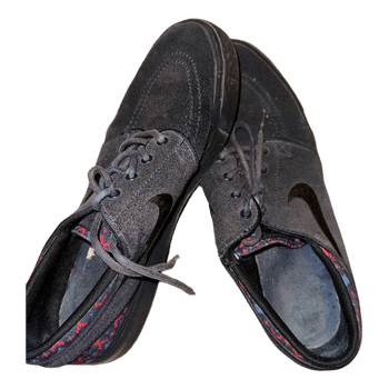 Black Nike suede sneakers