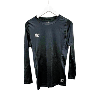 Musta Umbro tekninen pitkähihainen paita