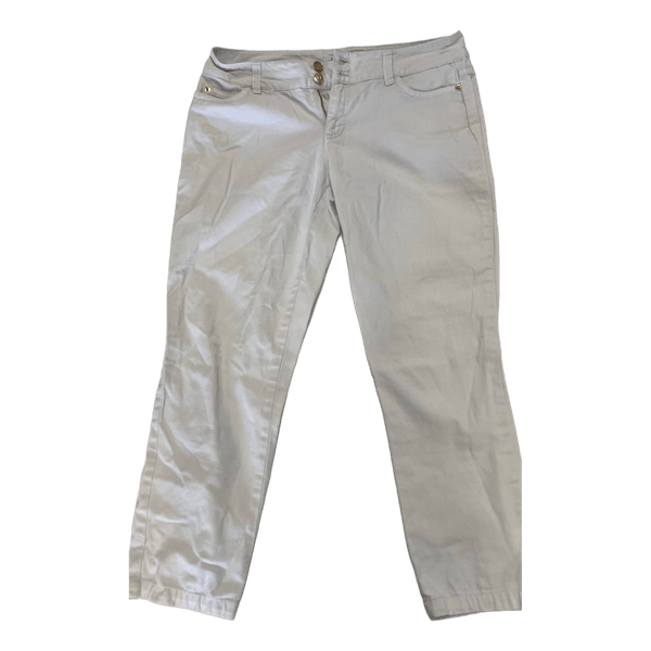 White cotton capris