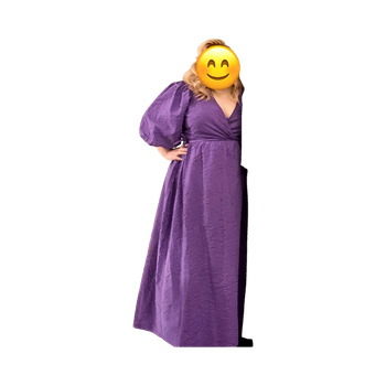 Laventeli juhlamekko