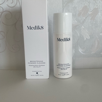Medik8 Brightening Powder Cleanse , puhdistusjauhe