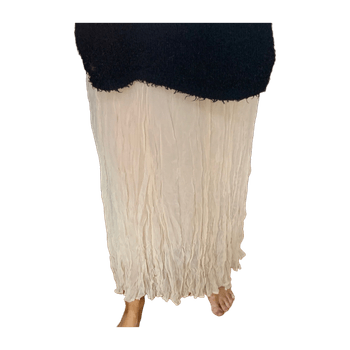Global essentials skirt