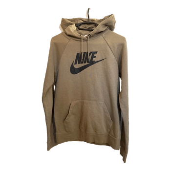 Nike pruun pusa