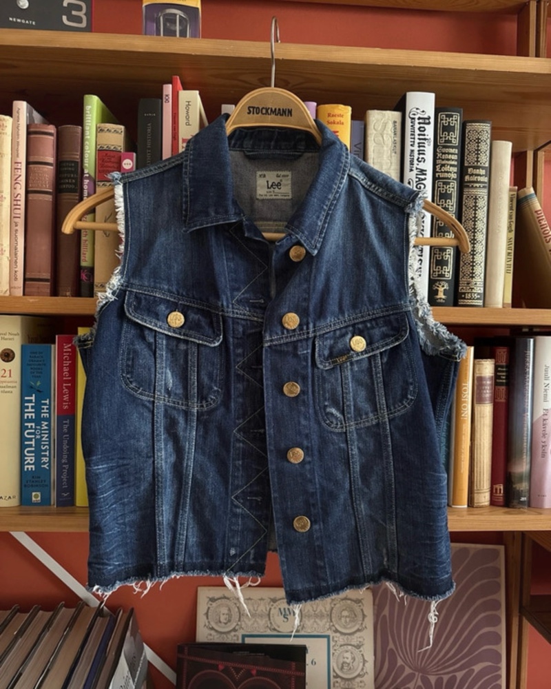 Lee denim vest
