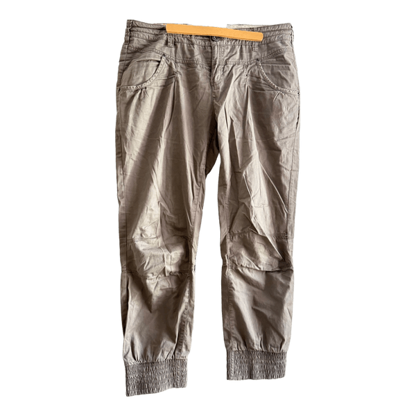 Beige cuffed trousers