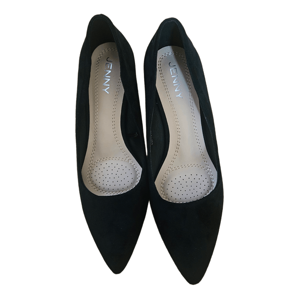 Black block heel pumps