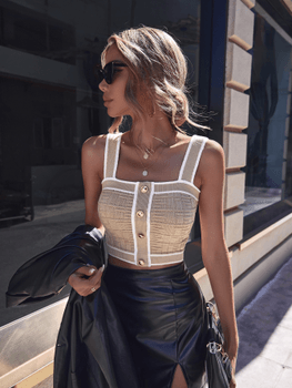 Contrast trim crop knit top
