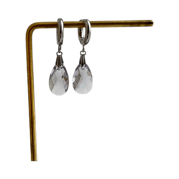 Violet drop earrings