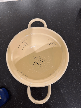 Metal colander