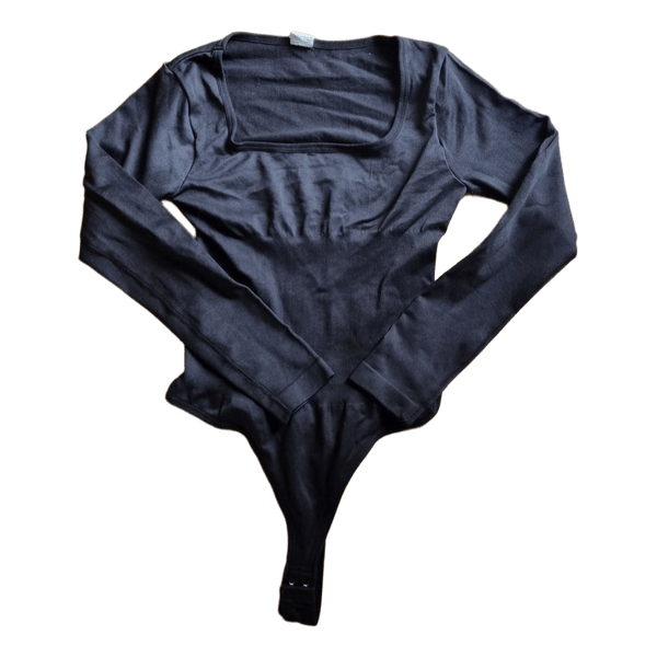Black long sleeve bodysuit