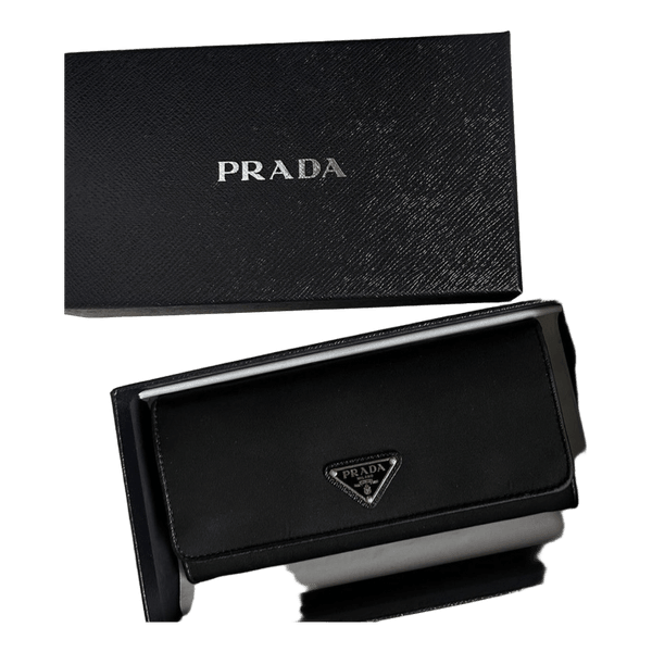 prada pinigine