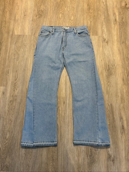 Levis byjaminurmi