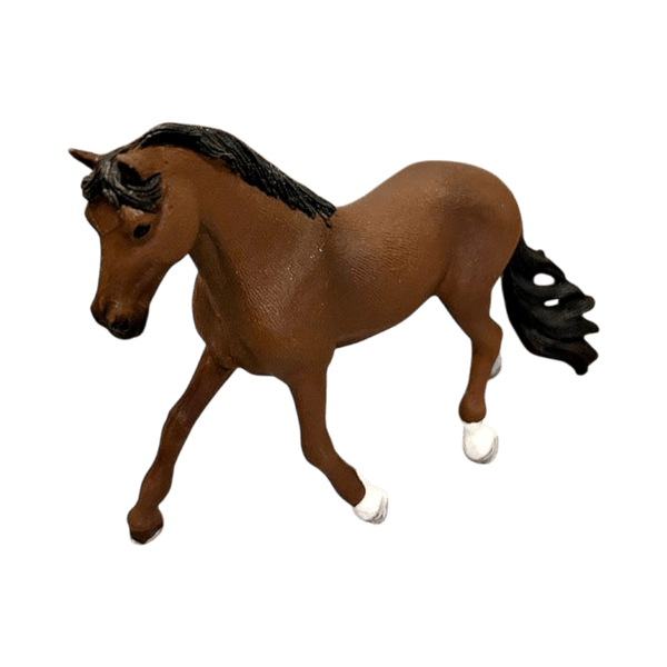 schleich trakehner gelding horse figurine 13909