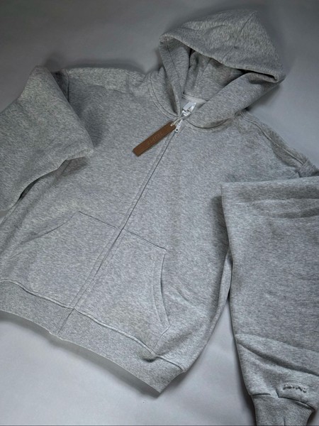 Skims classic zip hoodie