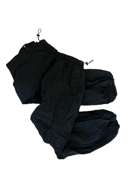 mustat parachute-housut