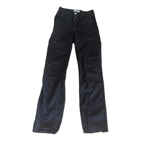 Mustat Pull&Bear cargohousut