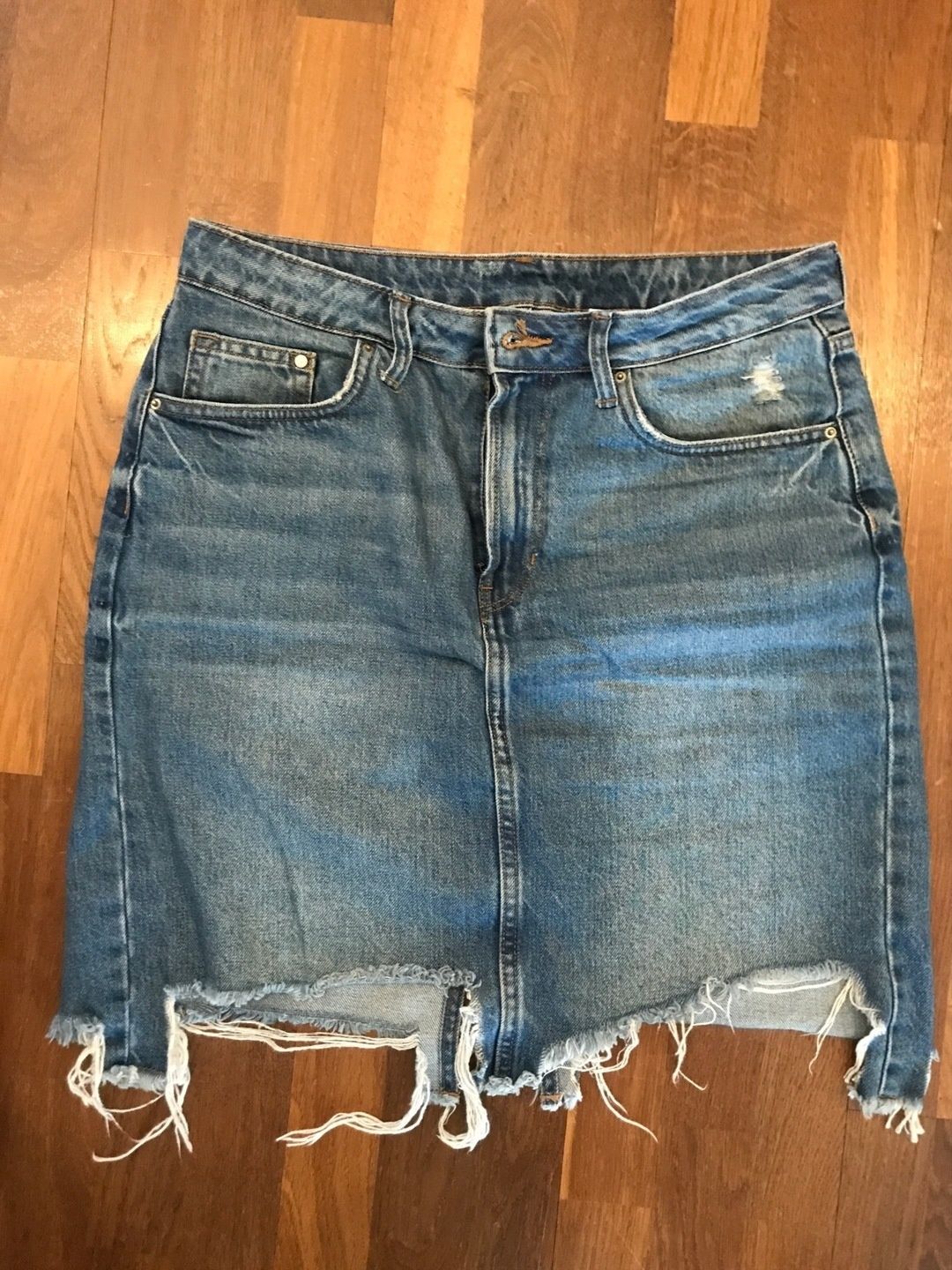 H&m skirt