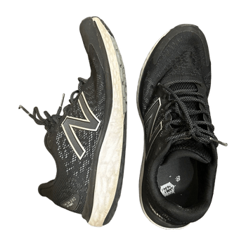 New balance sports shoes