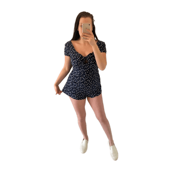Hollister shortsi puku / shortsiasu