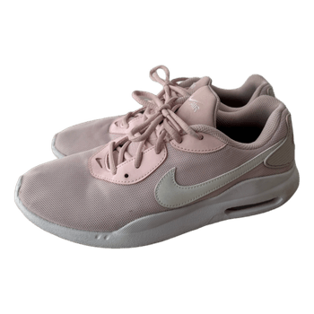 Vaaleanpunaiset Nike lenkkarit