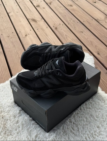 New Balance 9060 sneakers