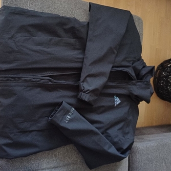 Adidas rain dry takki