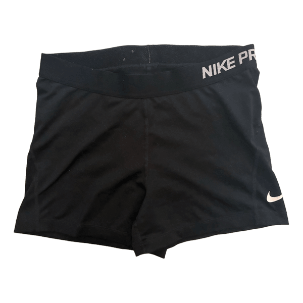 Nike Pro mustat treenishortsit