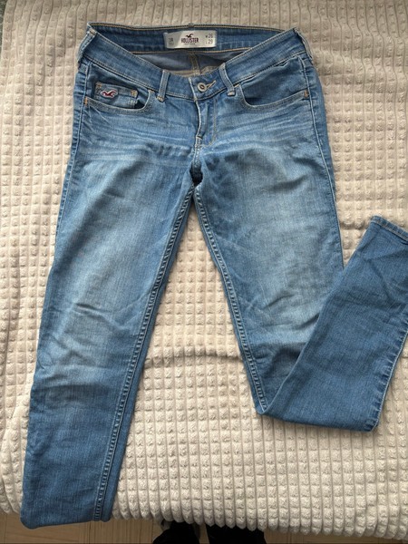 Hollister blue skinny jeans