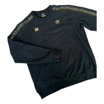 Musta Billebeino Umbro collegepaita