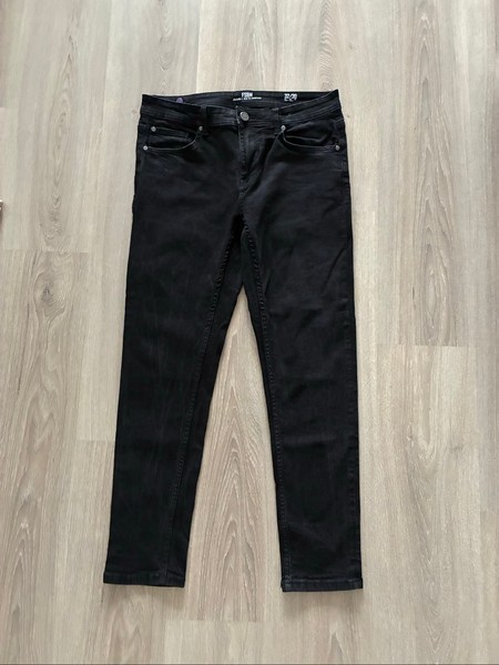 Mustat FSBN farkut skinny fit